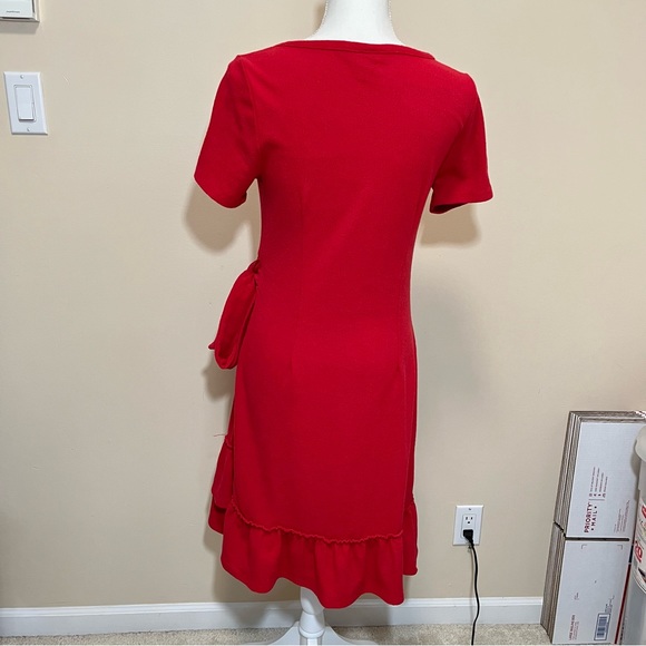 A Pea In The Pod Ruffle Hem Side Tie Maternity Dress - Picture 7 of 12